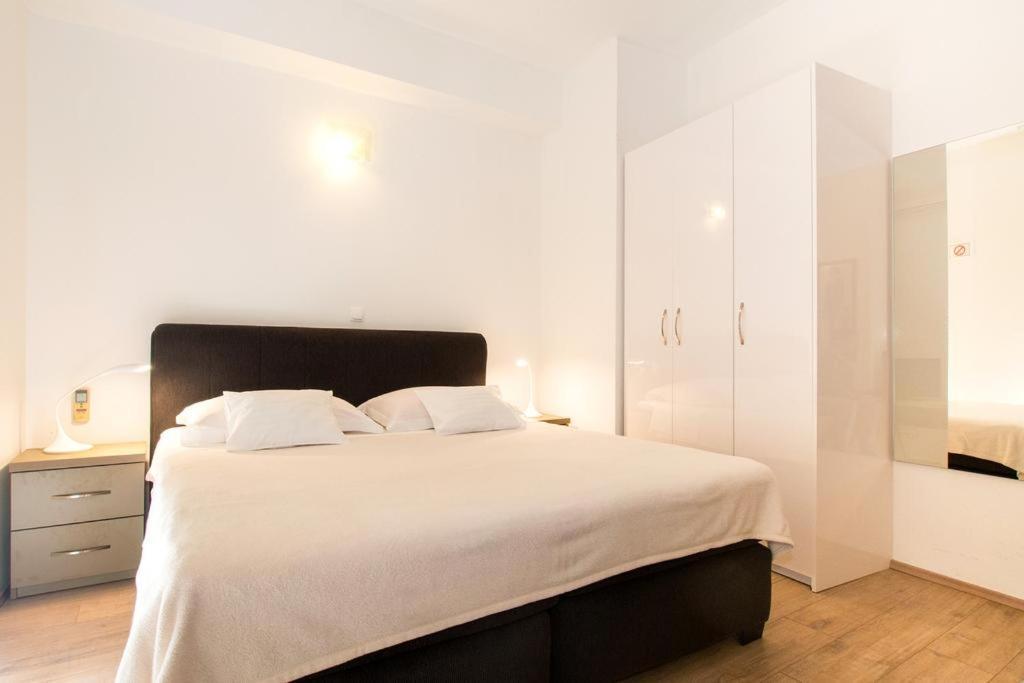 Bed & Breakfast Pino Podstrana Eksteriør bilde